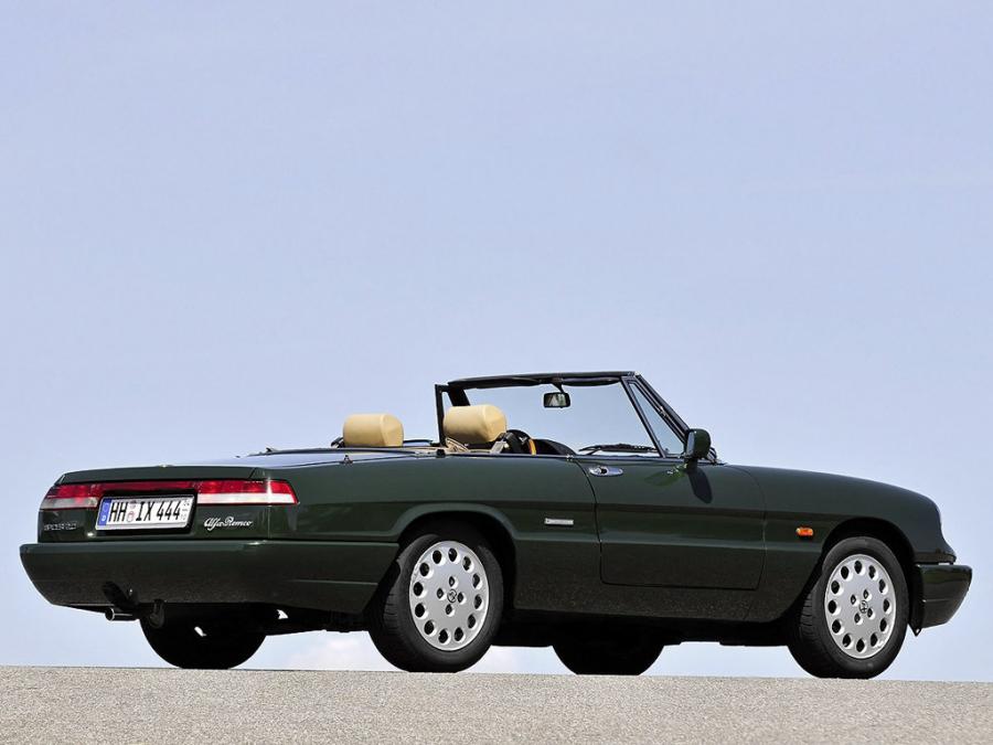  Alfa Romeo Spider 2.0 (115.A1) 1990 года  (фото 6 из 35)